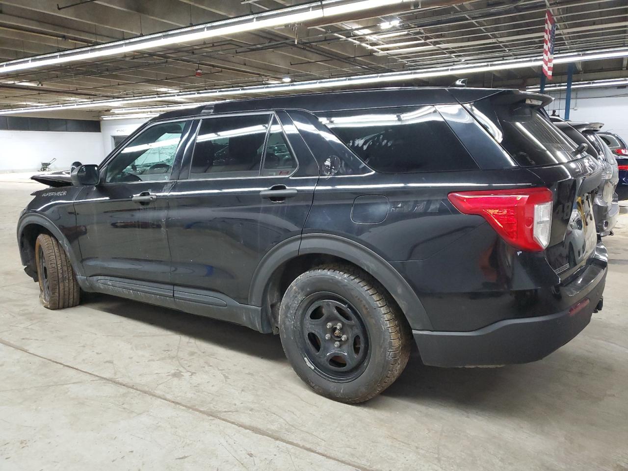 2020 Ford Explorer - Image 2