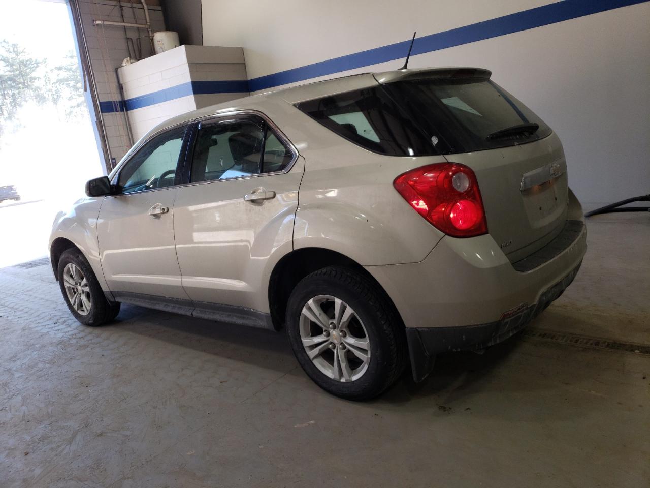 2013 Chevrolet Equinox - Image 2