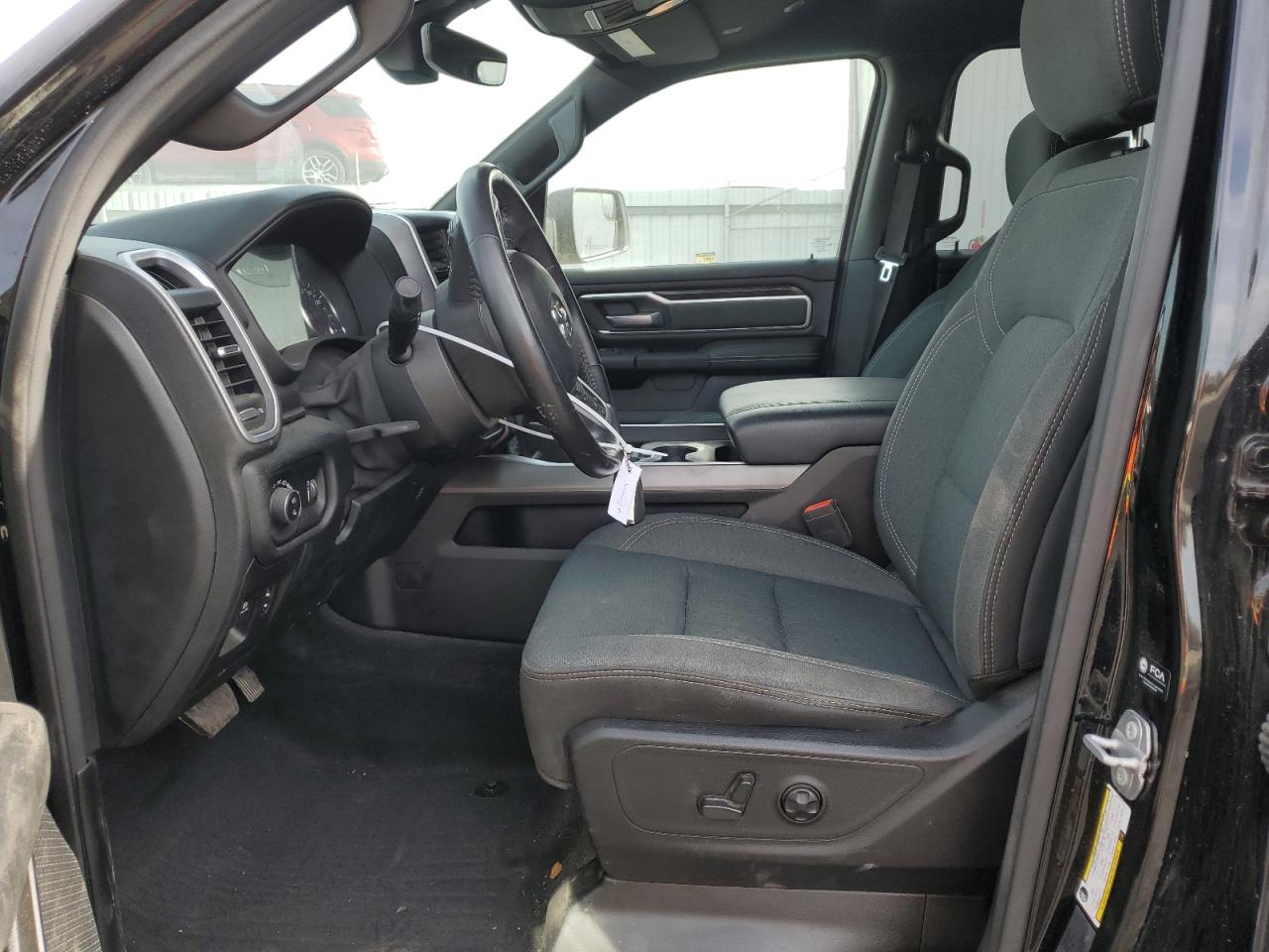 2021 RAM 1500 - Image 7