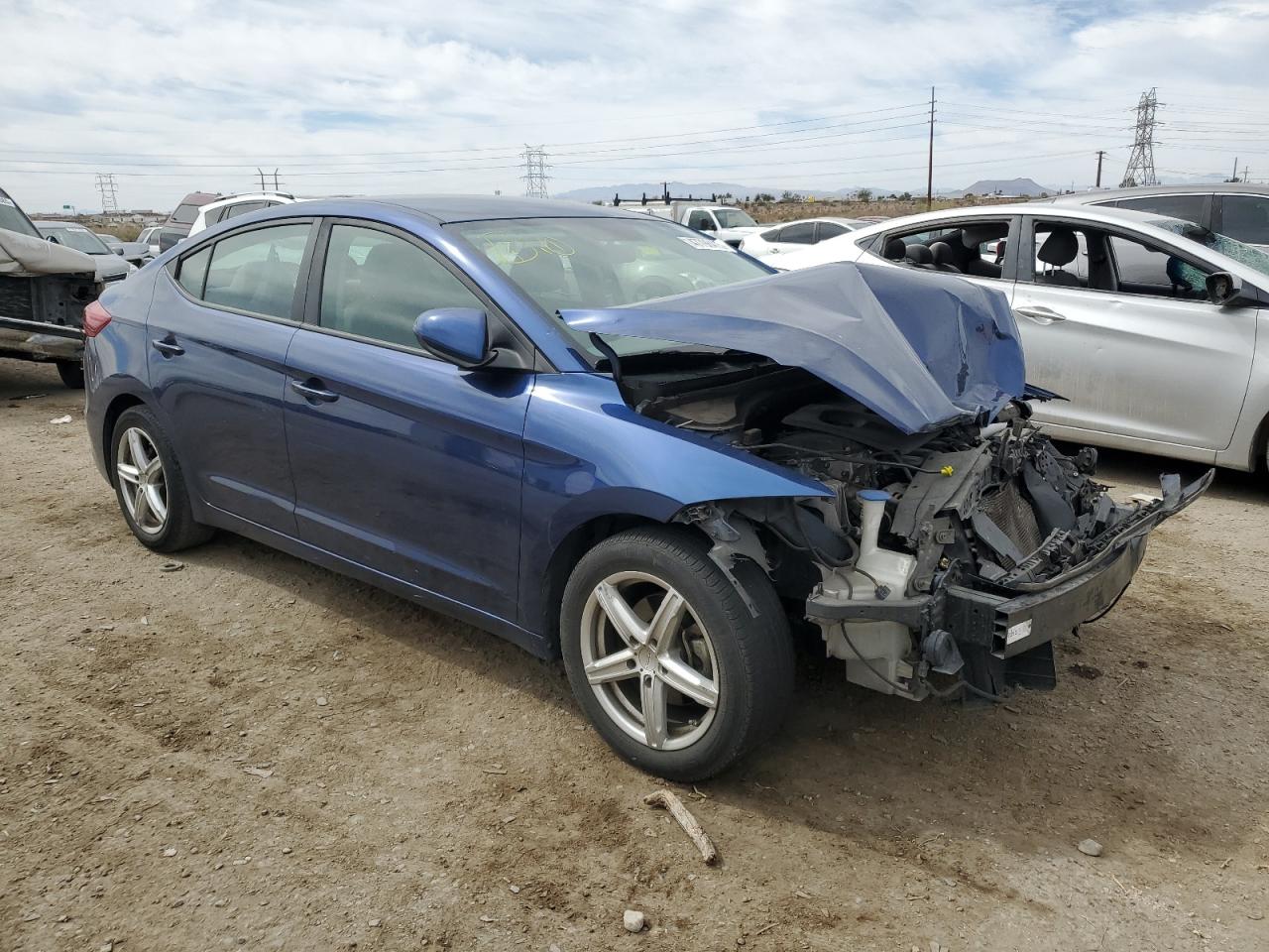 2018 Hyundai Elantra - Image 4