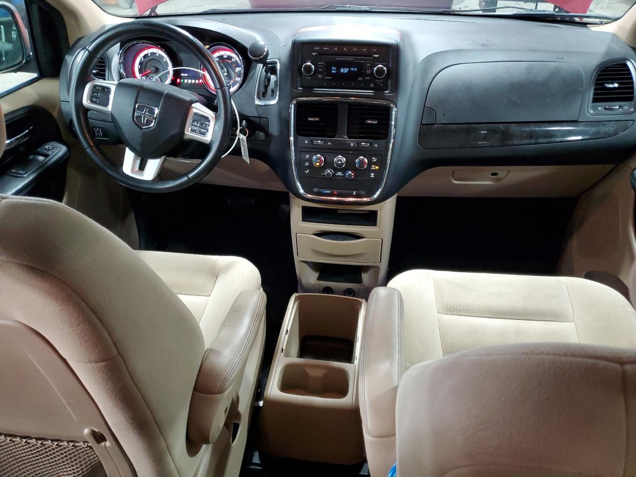 2016 Dodge Caravan - Image 8