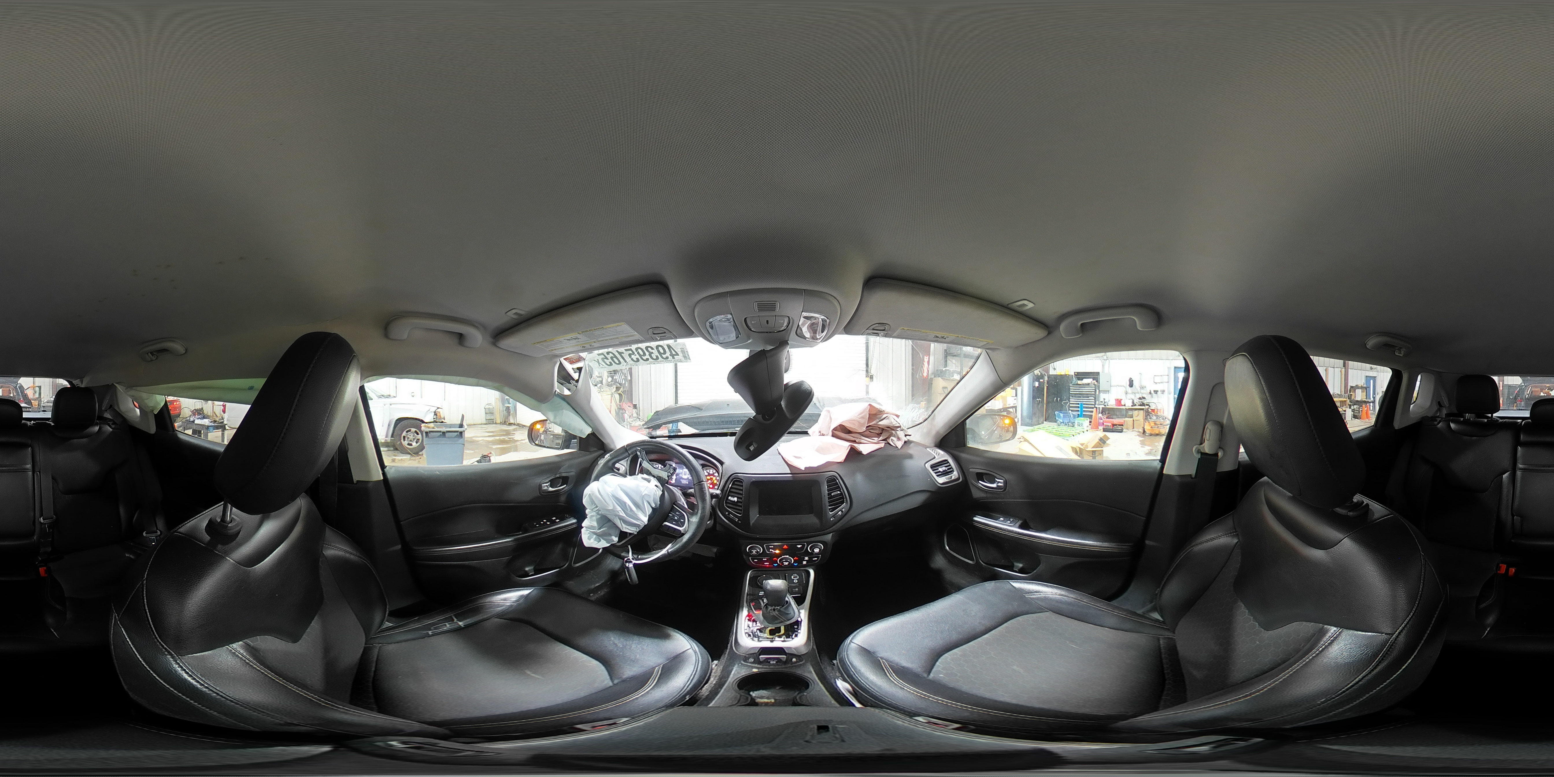 2018 Jeep Compass - Image 15