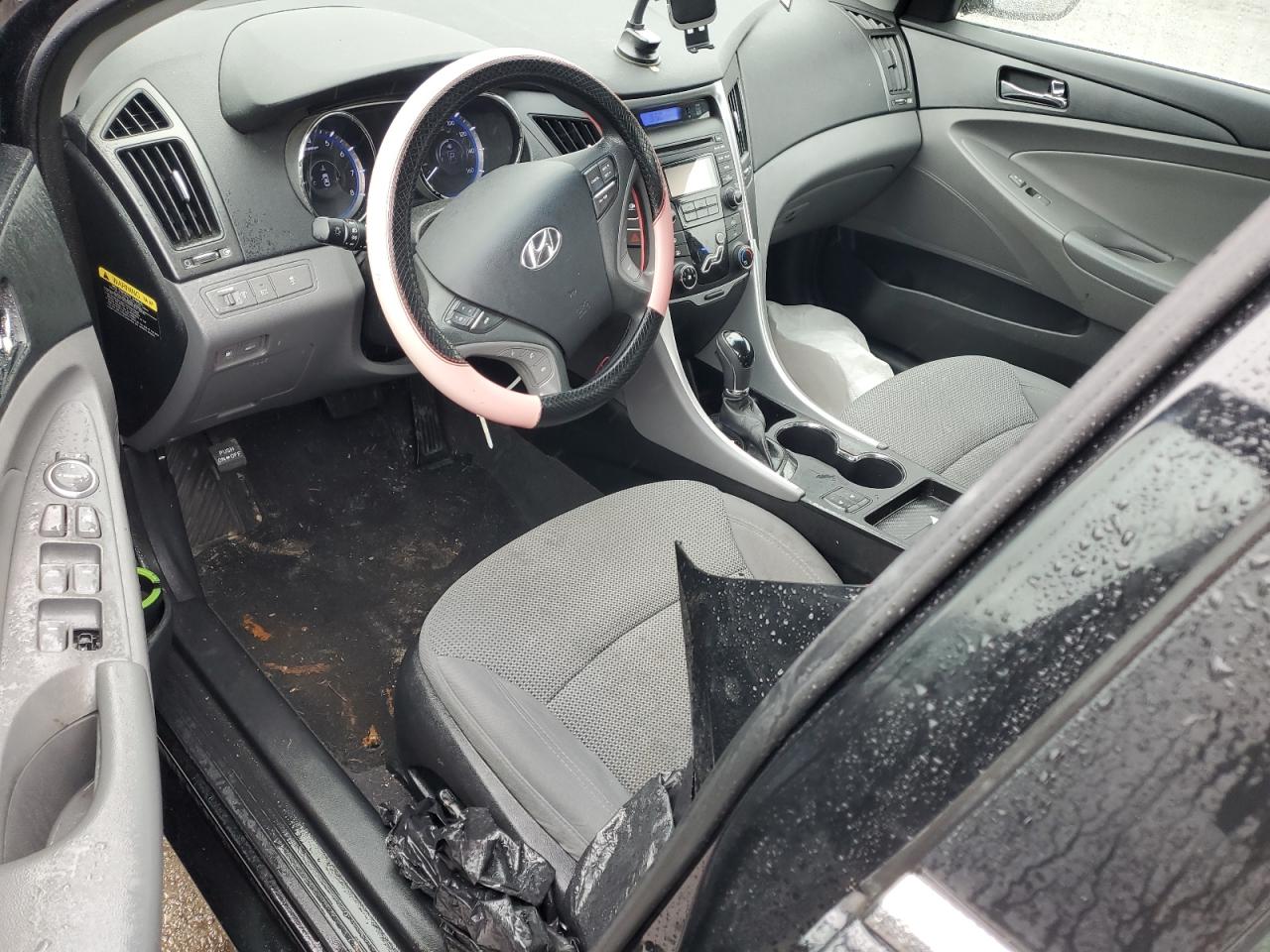2013 Hyundai Sonata - Image 8