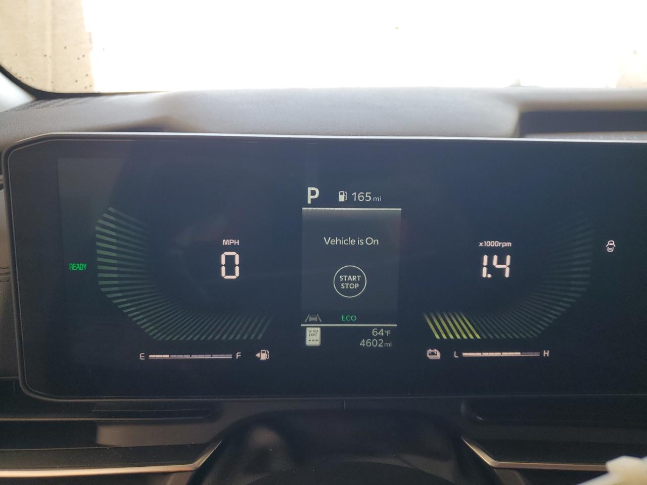 2025 Kia Carnival - Image 9