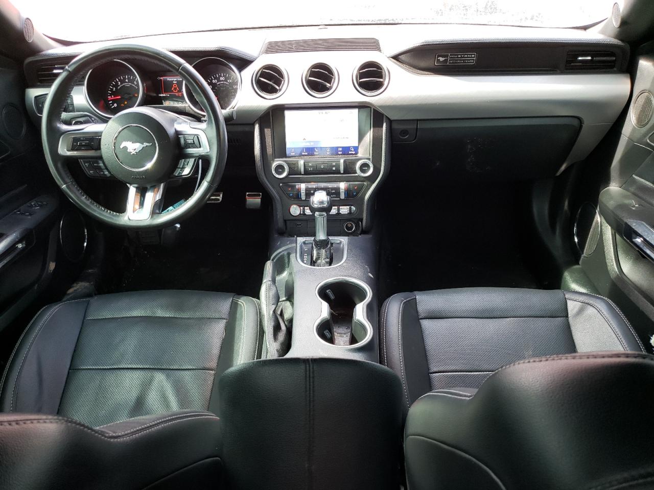 2020 Ford Mustang - Image 8