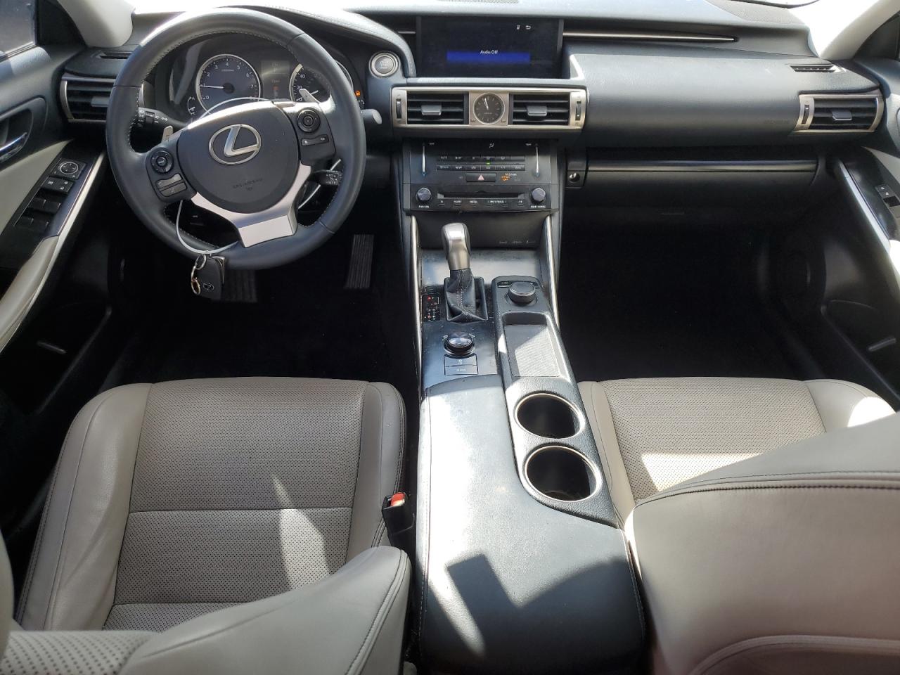 2014 Lexus IS - Image 8