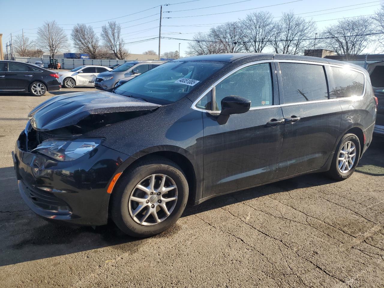 2017 Chrysler Pacifica - Image 1