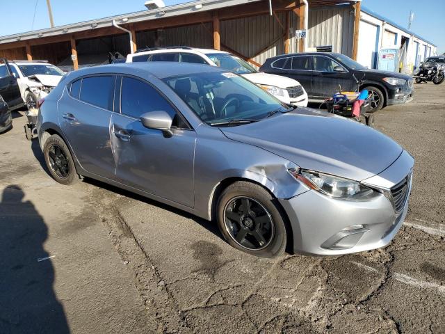 Hatchbacks MAZDA 3 2016 Srebrny