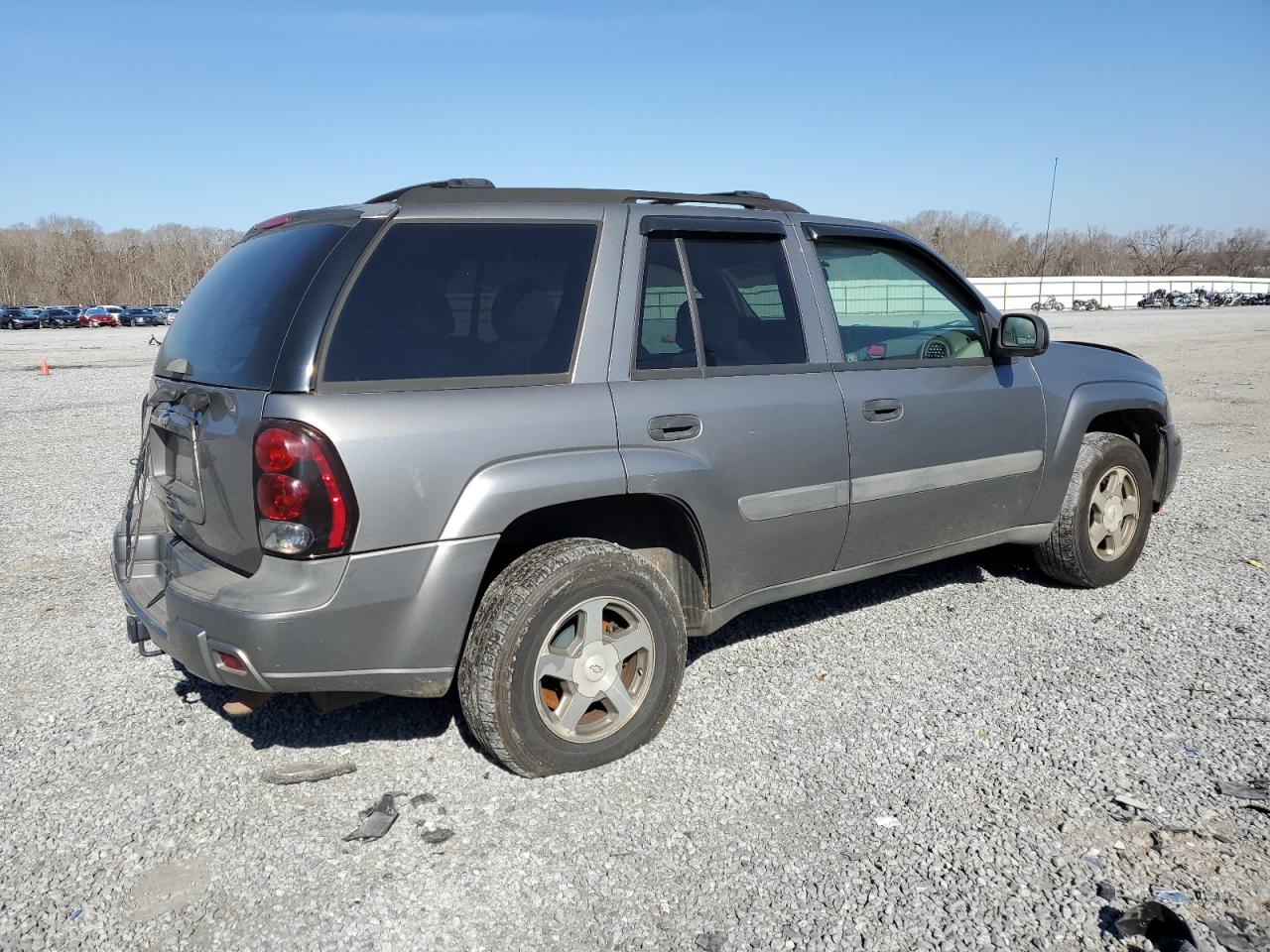 2005 Chevrolet TrailBlazer - Image 3