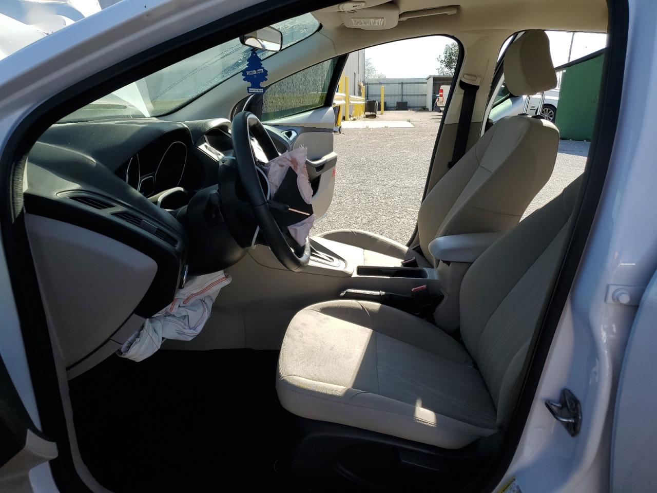 2017 Ford Focus Se VIN: 1FADP3K27HL230714 Lot: 50812615