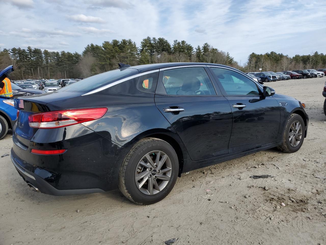 2020 Kia Optima - Image 3