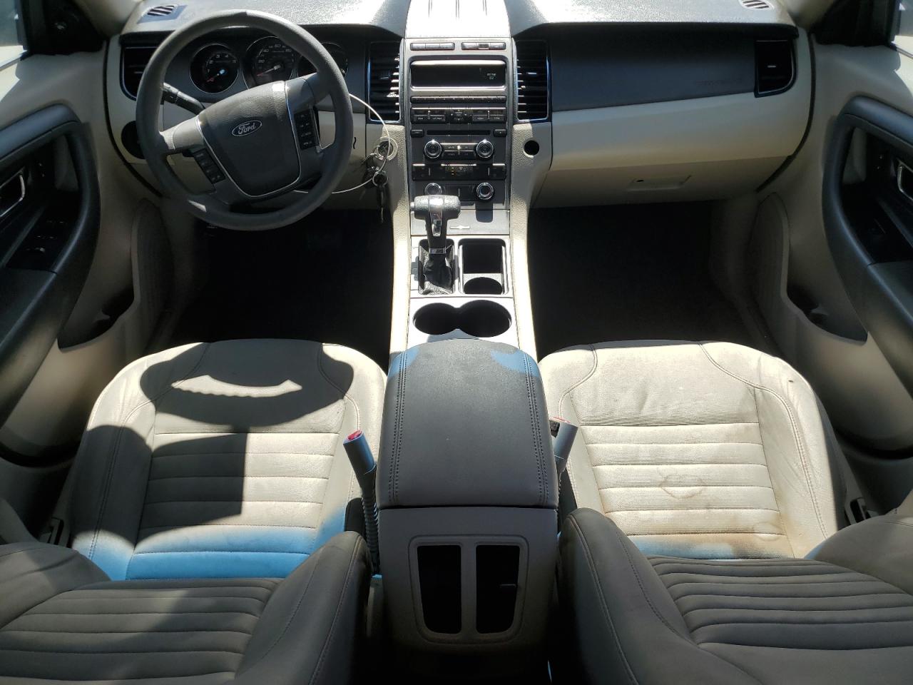 2011 Ford Taurus - Image 8
