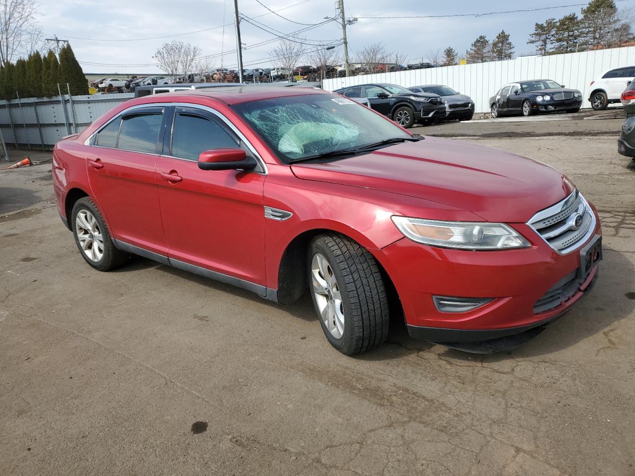 2010 Ford Taurus - Image 4