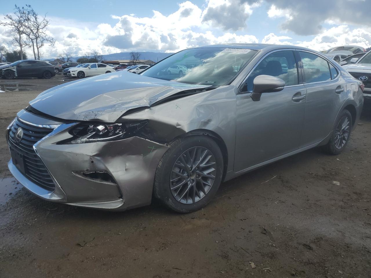2018 Lexus ES - Image 1