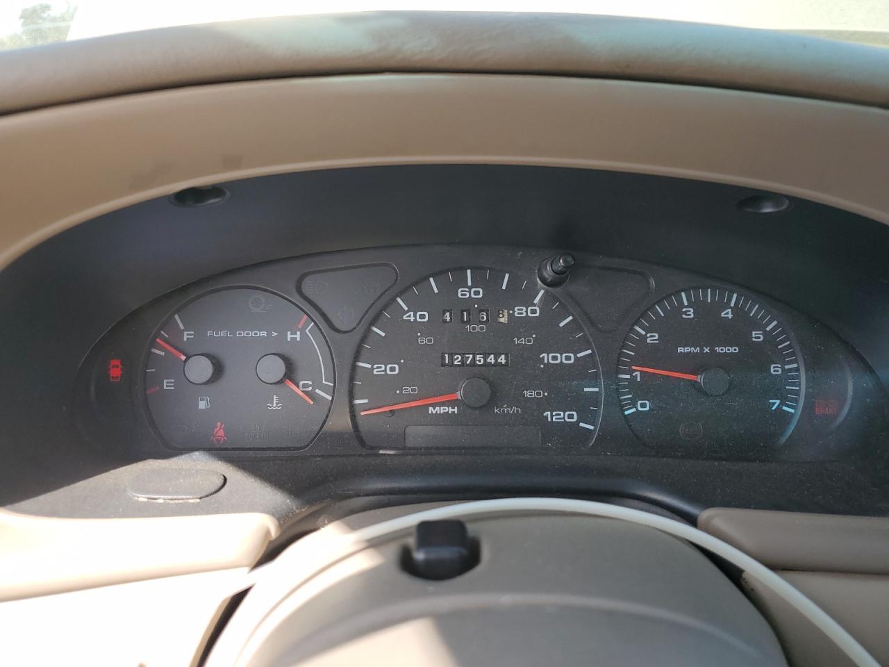 2003 Ford Taurus - Image 9