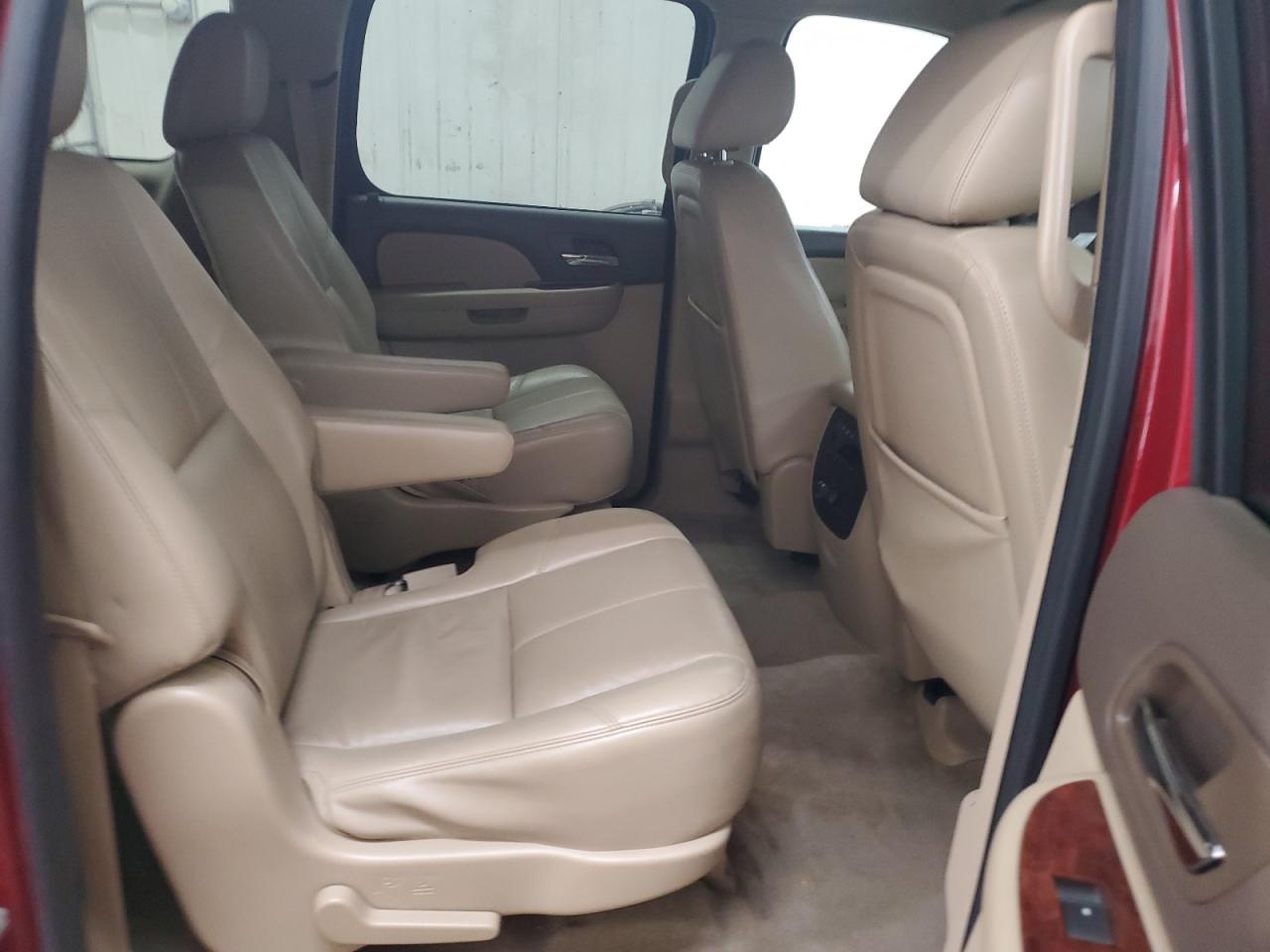 2013 GMC Yukon Xl K1500 Slt VIN: 1GKS2KE73DR266610 Lot: 49586825