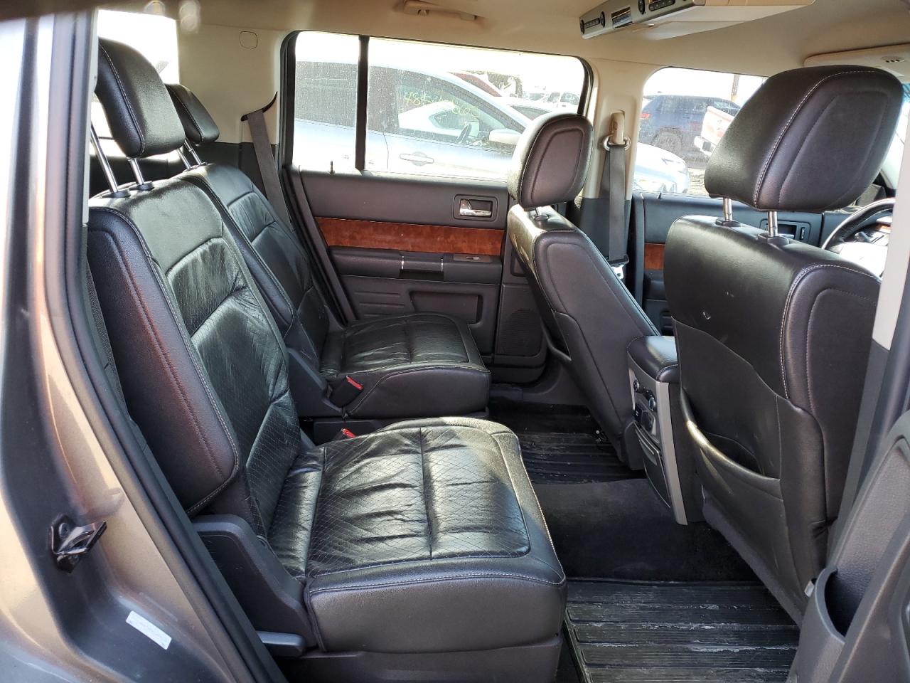 2009 Ford Flex - Image 11