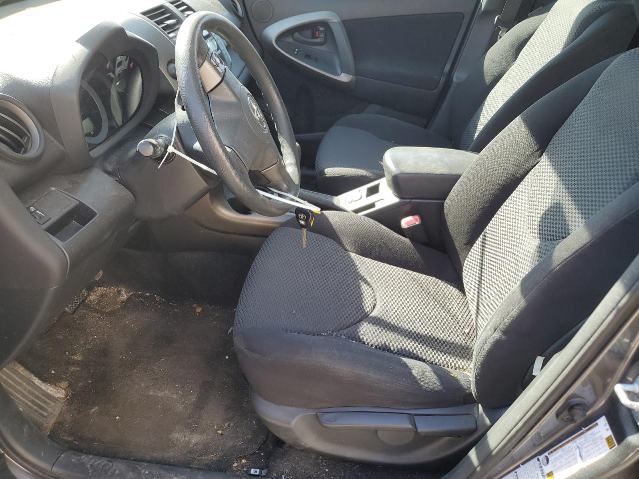 2010 Toyota RAV 4 - Image 7