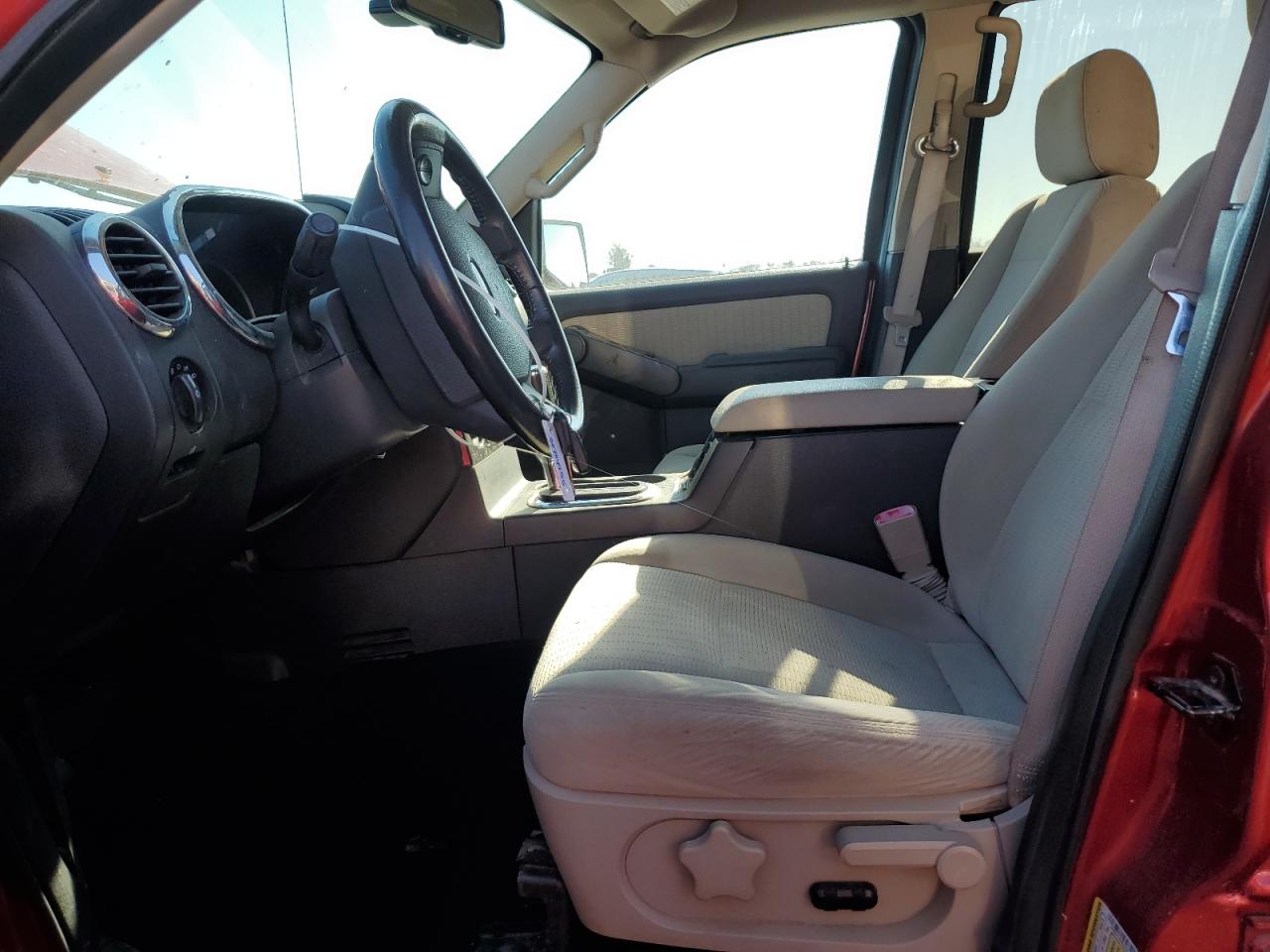 2008 Ford Explorer Xlt VIN: 1FMEU73E88UA65110 Lot: 50704955
