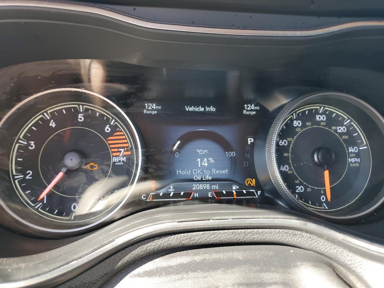 2020 Jeep Grand Cherokee - Image 9