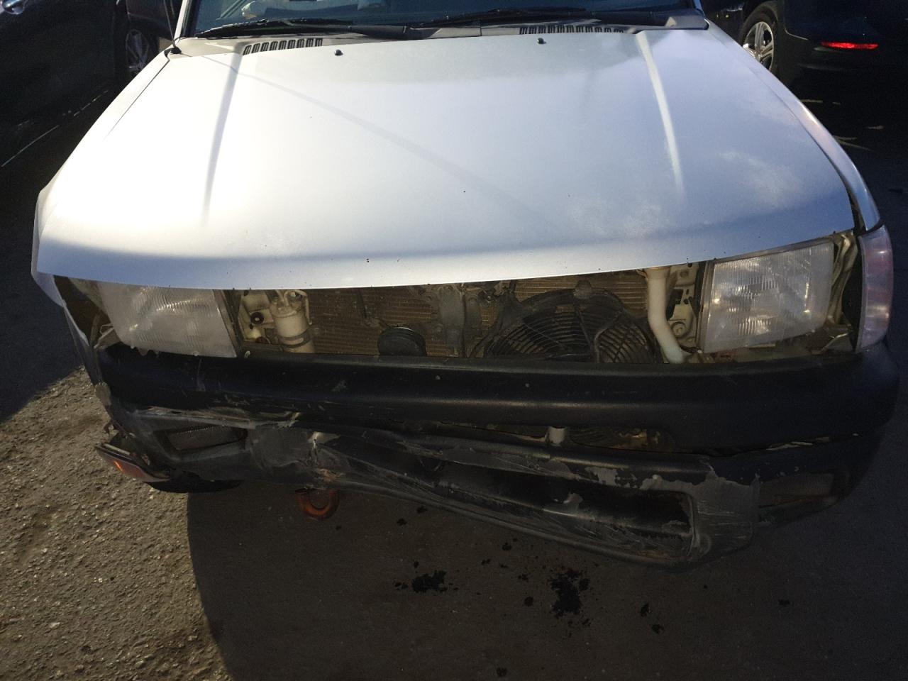 2000 Nissan Xterra Xe VIN: 5N1ED28Y2YC544831 Lot: 47703975