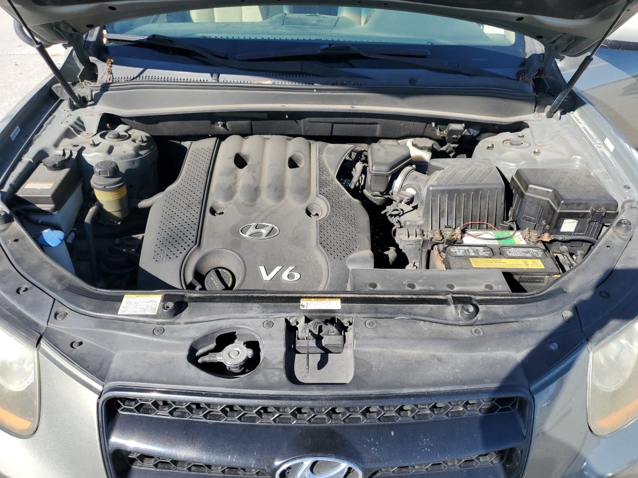 2008 Hyundai Santa Fe - Image 12