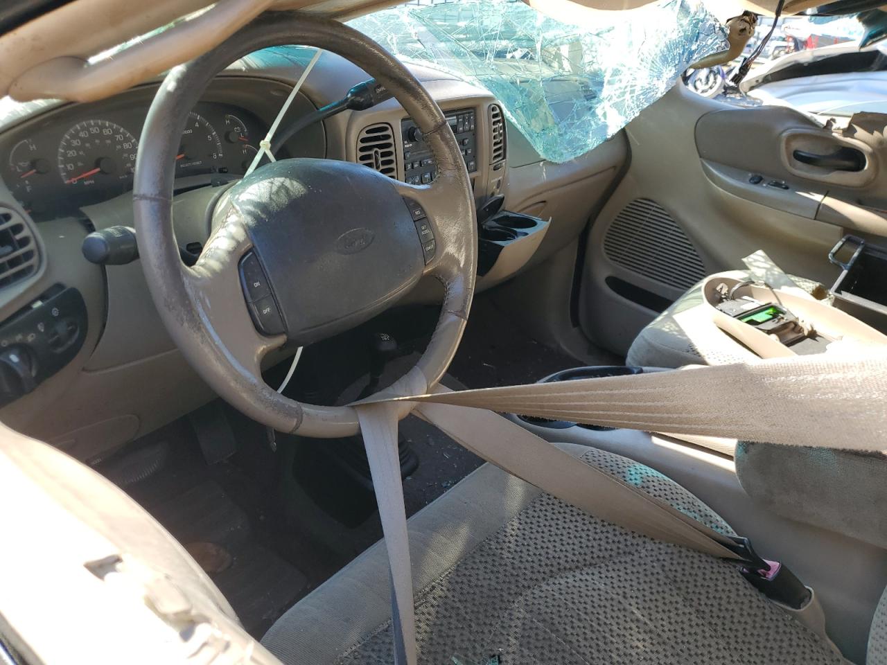 2001 Ford F-150 - Image 8