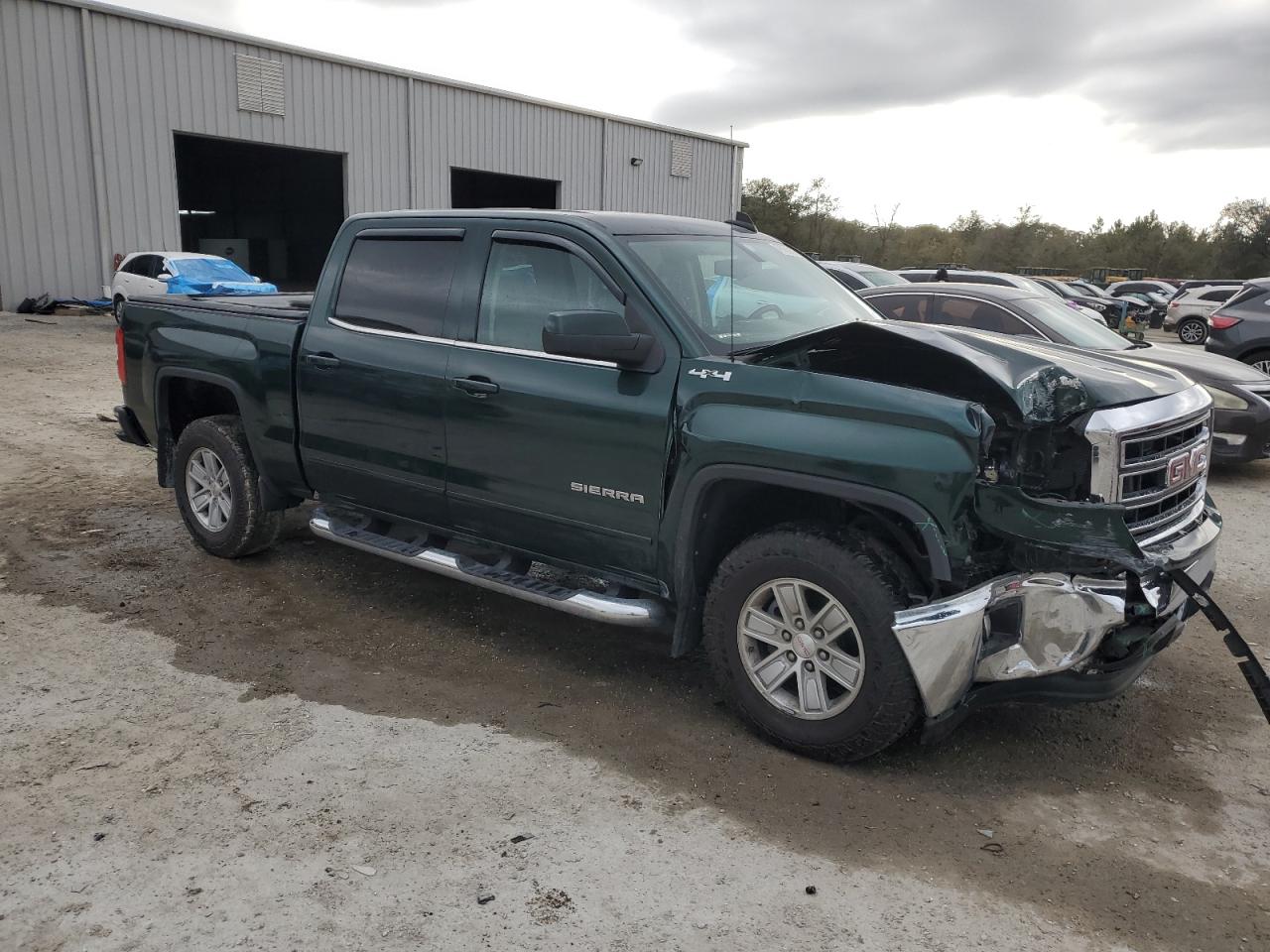 2015 GMC Sierra - Image 4