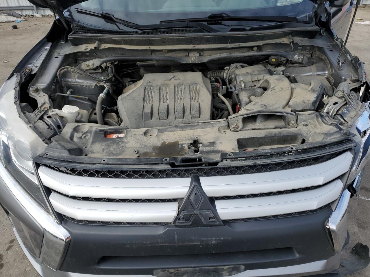 2019 Mitsubishi Eclipse - Image 12