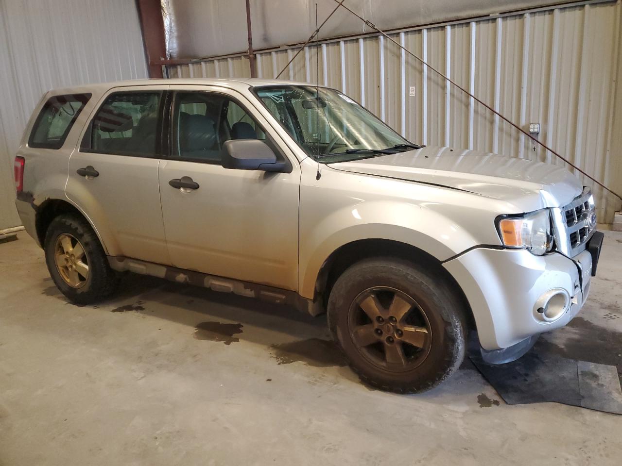 2010 Ford Escape - Image 4