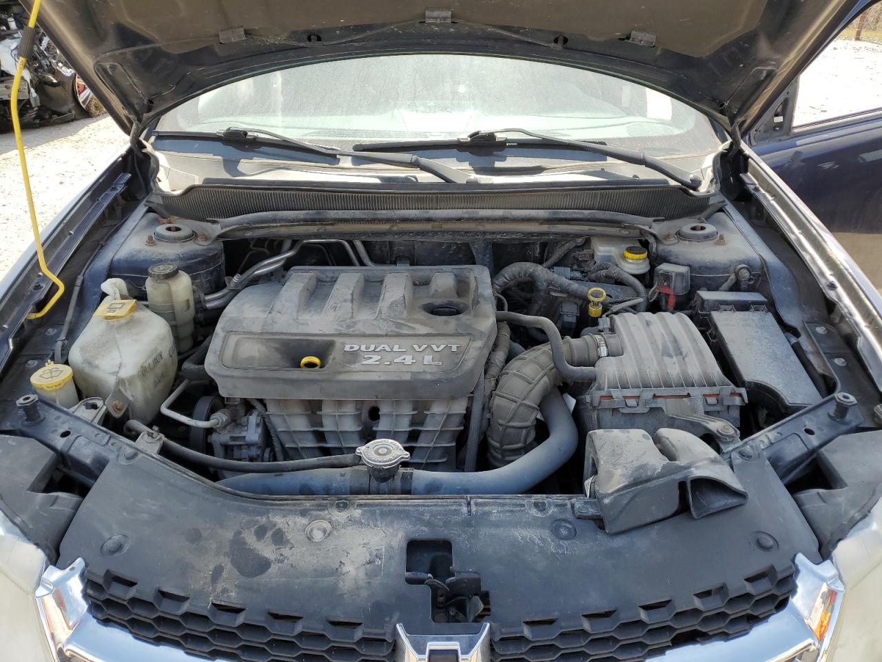 2013 Dodge Avenger - Image 11