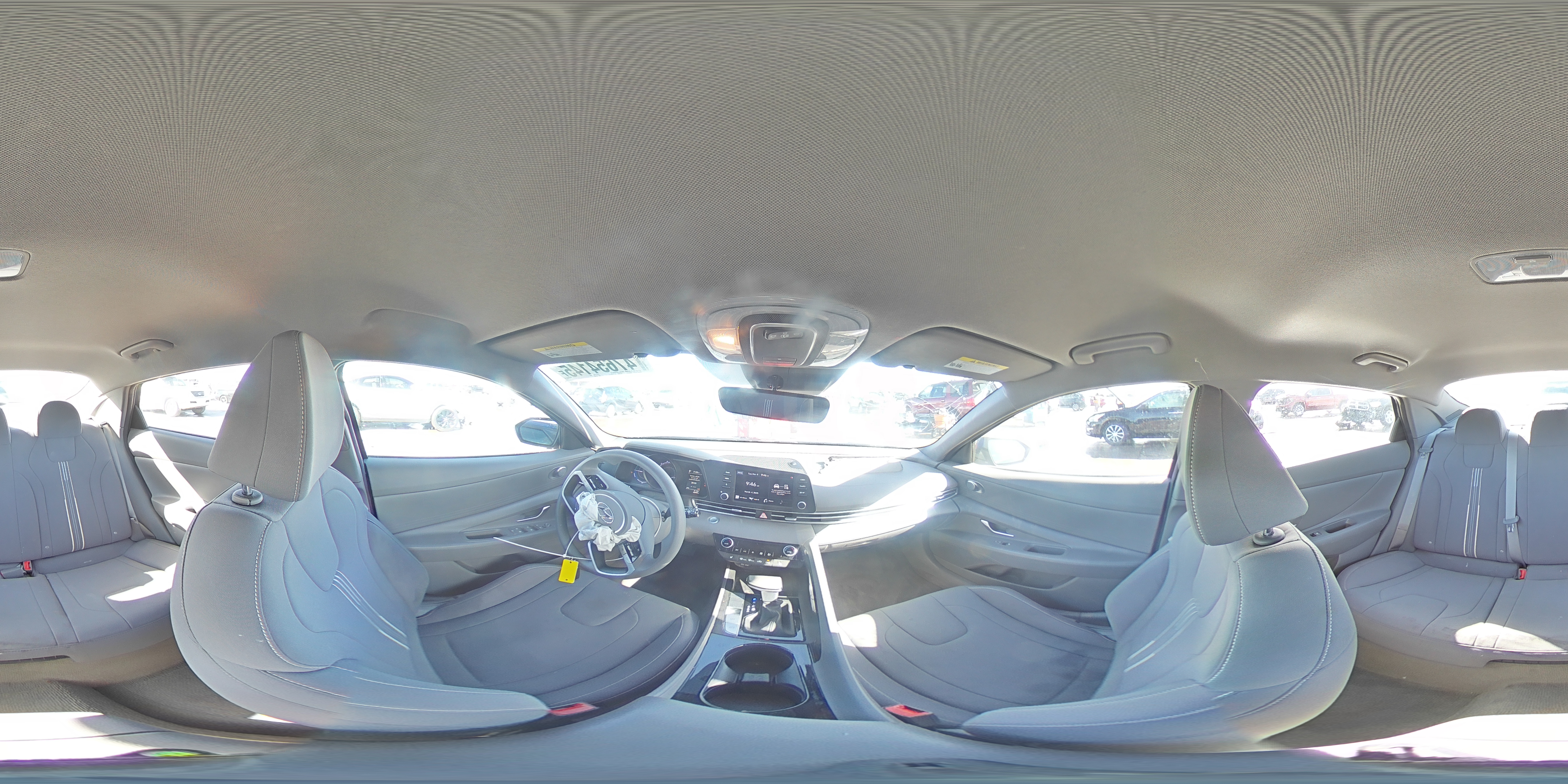 2022 Hyundai Elantra - Image 14