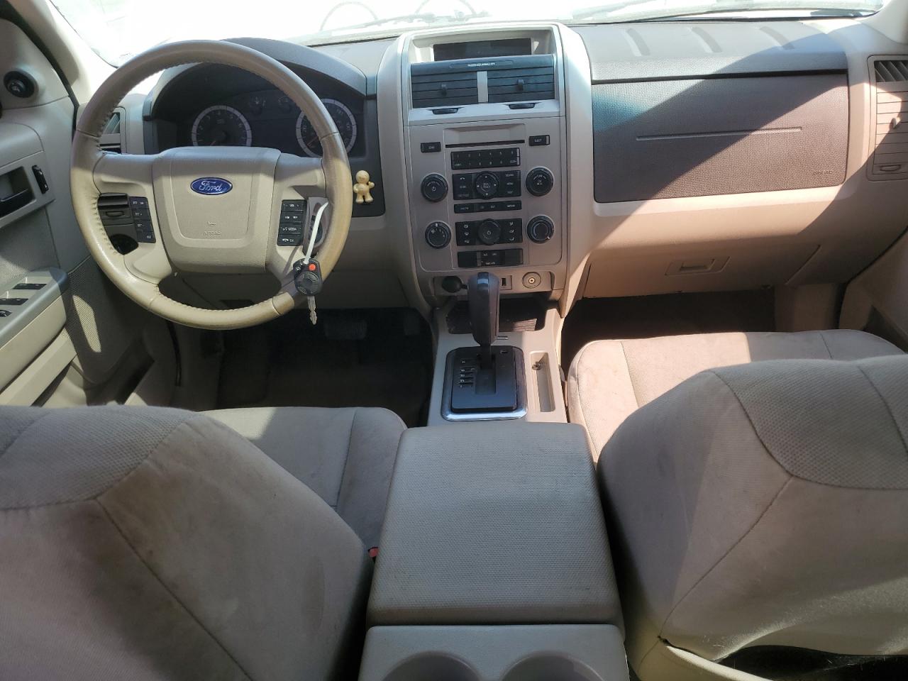 2010 Ford Escape - Image 8