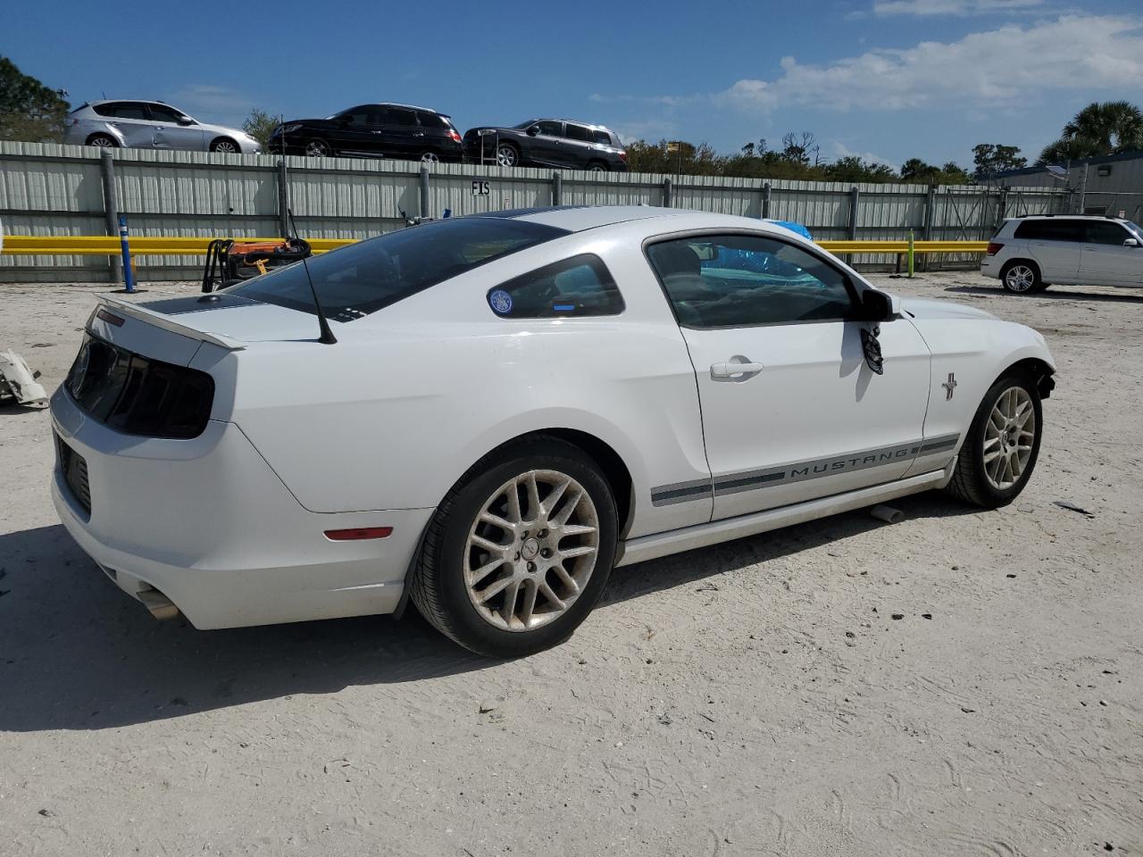 2014 Ford Mustang - Image 3