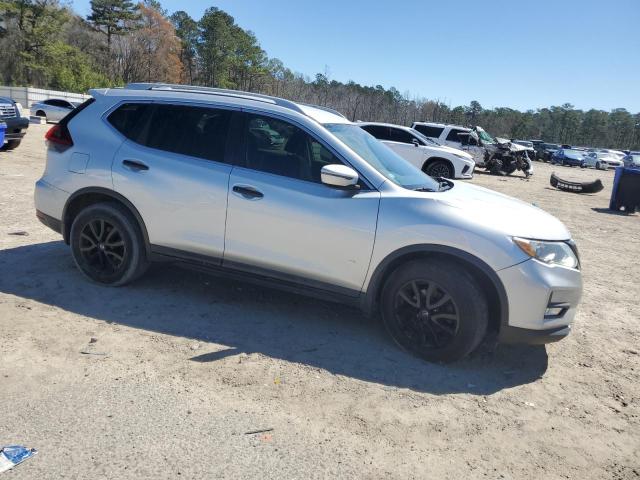  NISSAN ROGUE 2018 Silver