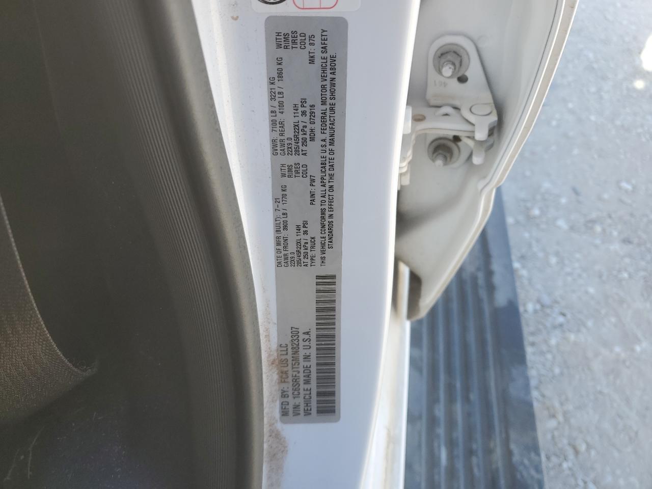 2021 RAM 1500 - Image 15