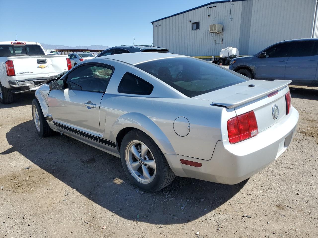 2008 Ford Mustang - Image 2