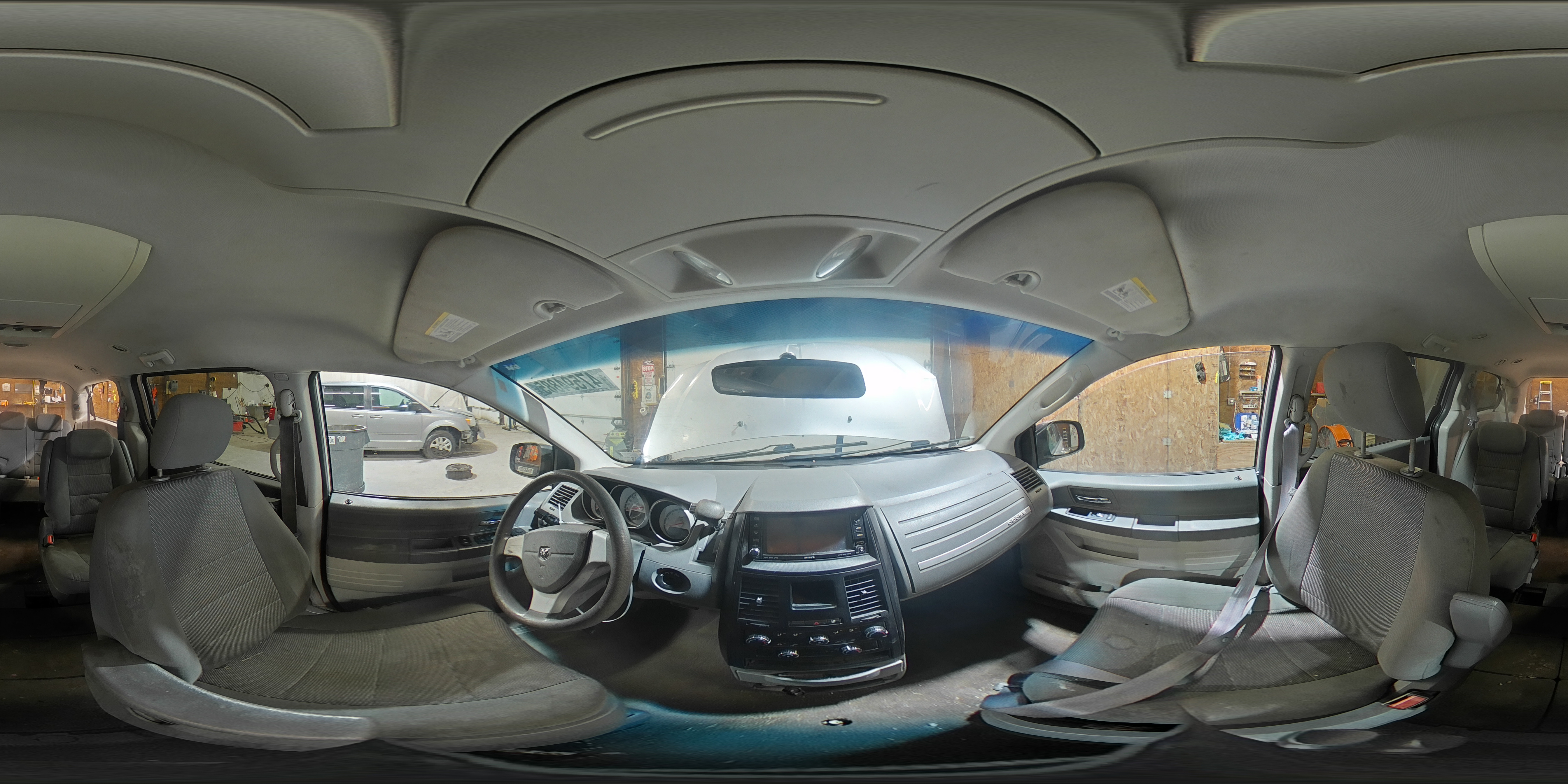 2009 Dodge Caravan - Image 14