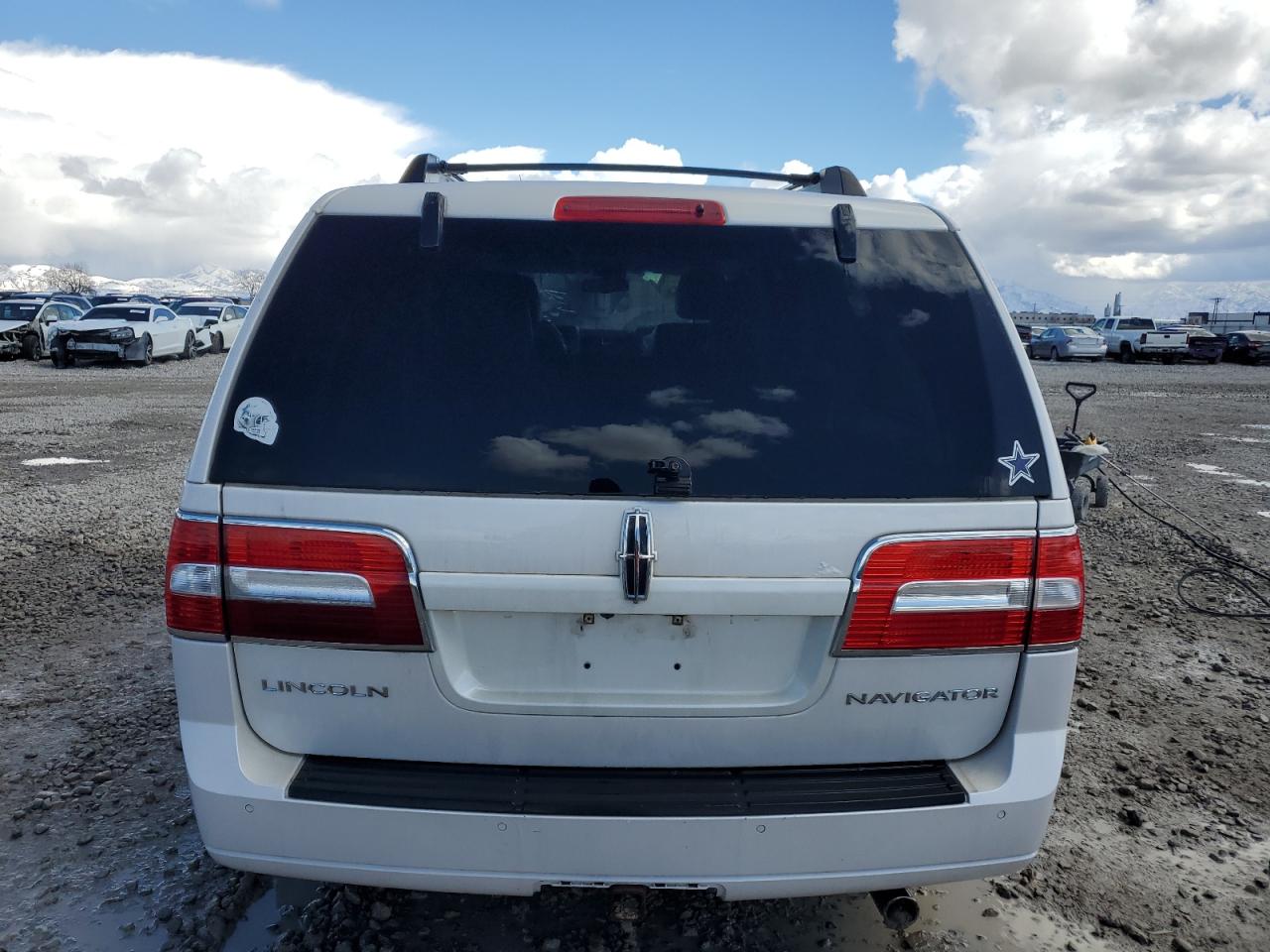 2011 Lincoln Navigator - Image 6