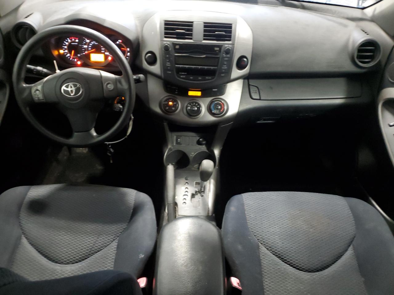 2010 Toyota RAV 4 - Image 8