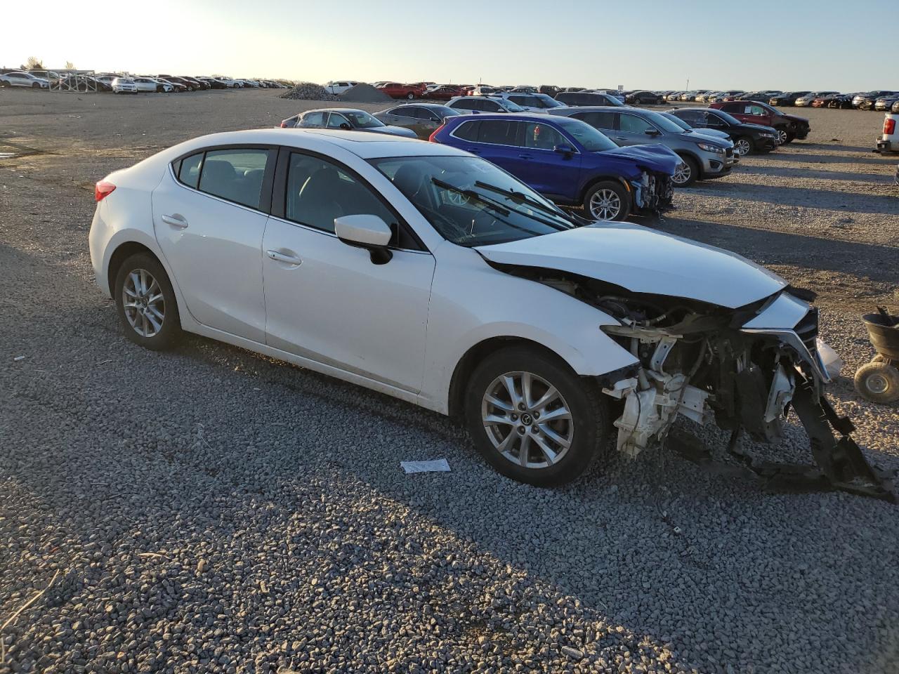 2015 Mazda 3 - Image 4