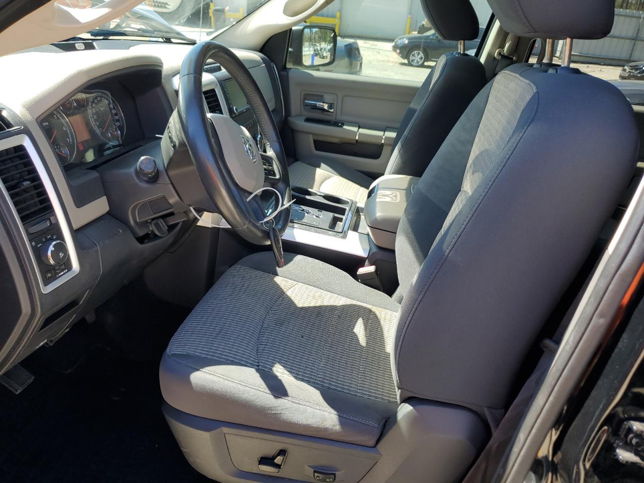 2012 Dodge RAM - Image 7