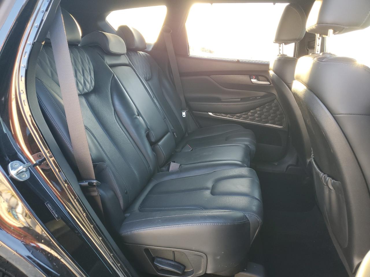 2023 Hyundai Santa Fe - Image 10