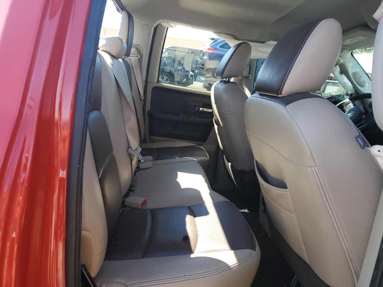 2015 RAM 1500 - Image 10