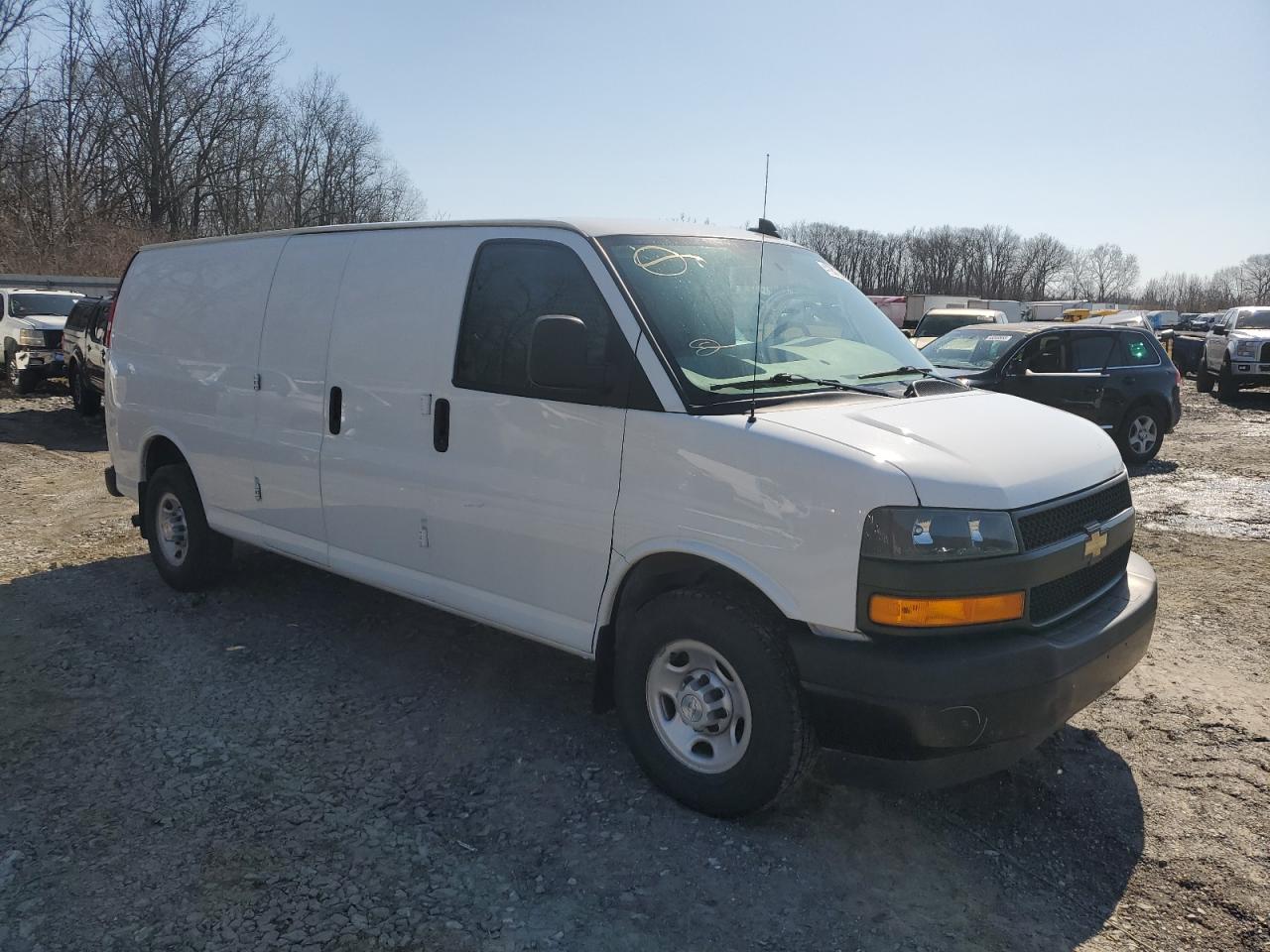 2018 Chevrolet Express - Image 4
