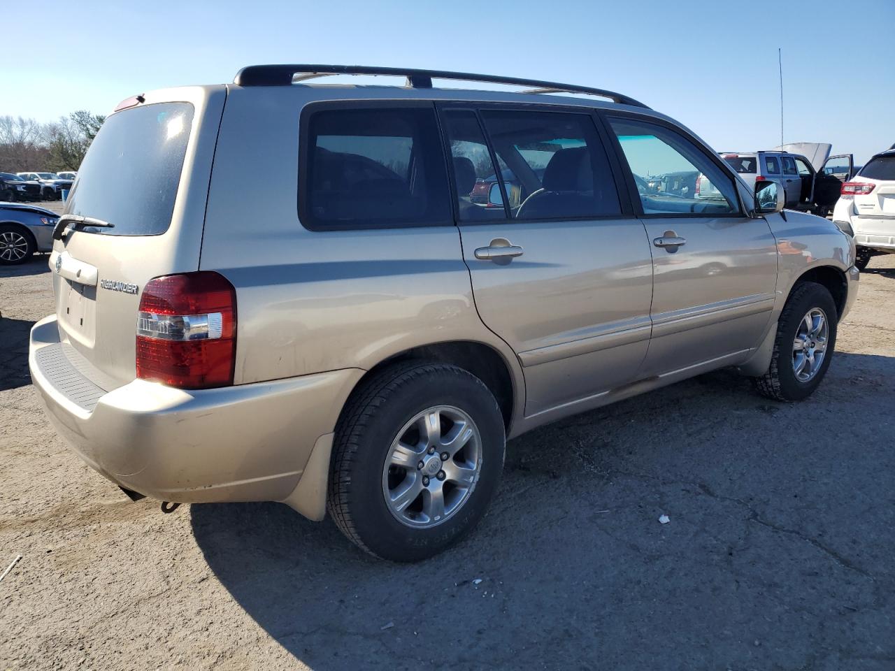 2004 Toyota Highlander - Image 3
