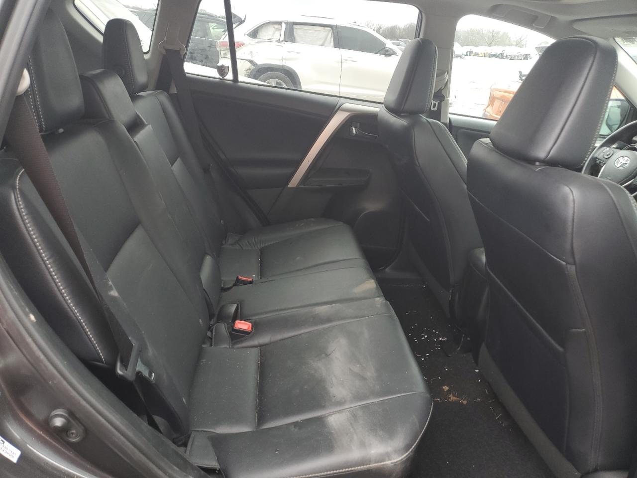 2014 Toyota RAV 4 - Image 12