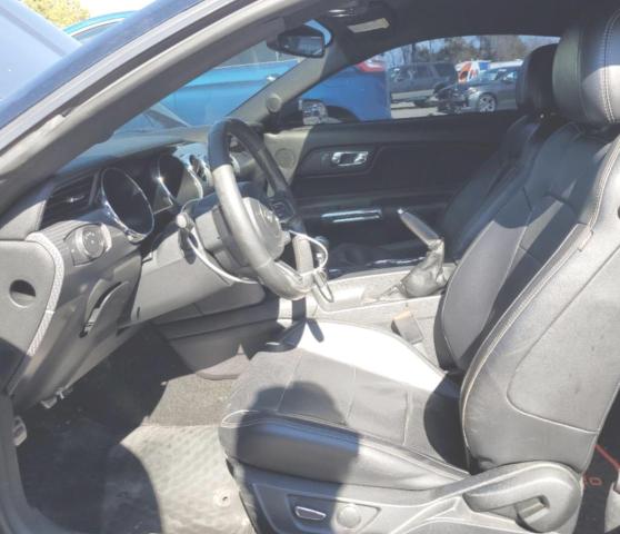  FORD MUSTANG 2016 Czarny