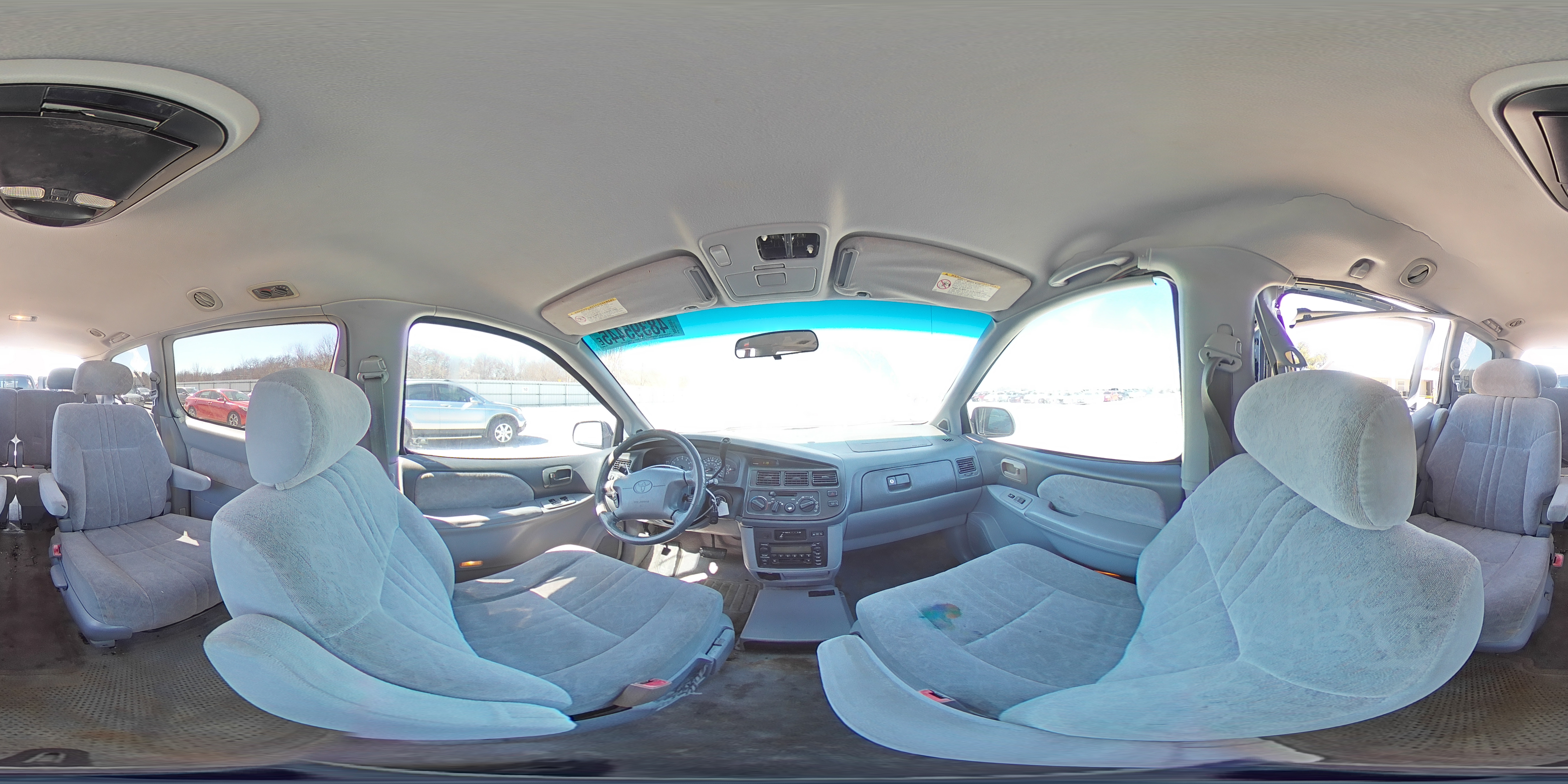 2000 Toyota Sienna - Image 14