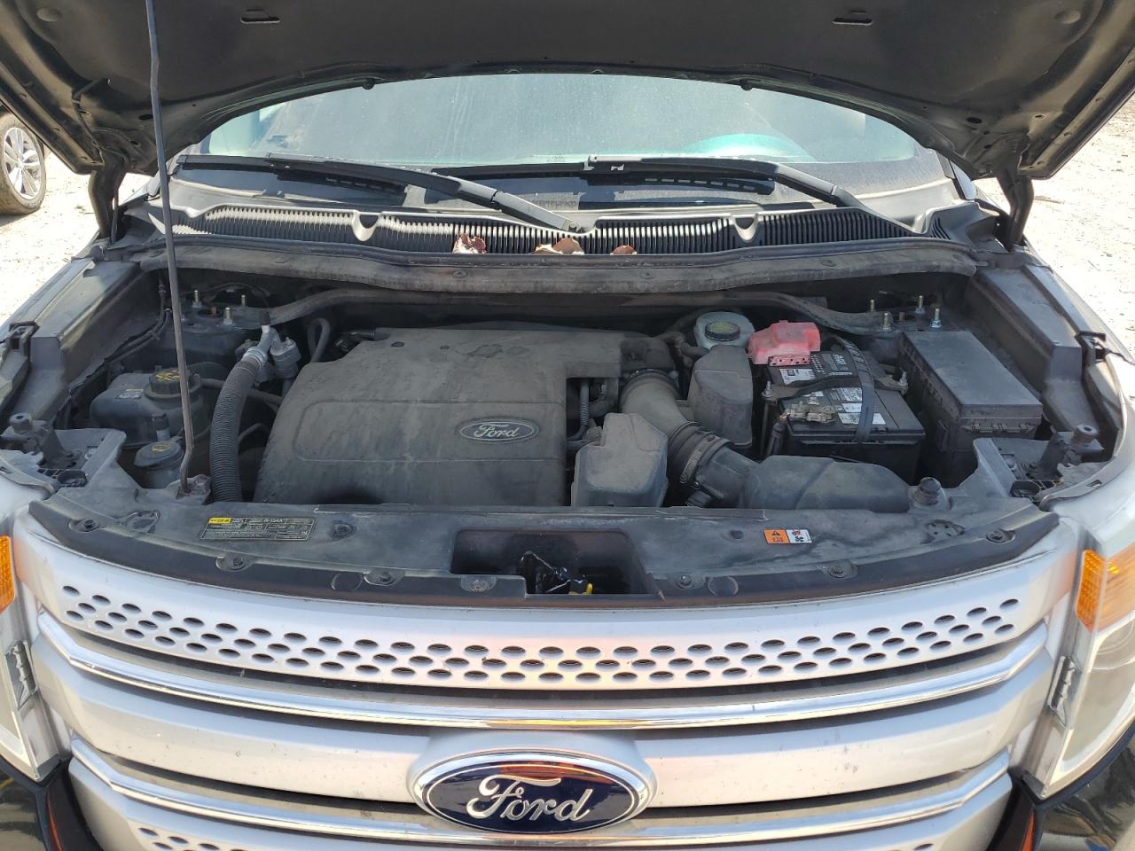 2012 Ford Explorer - Image 14